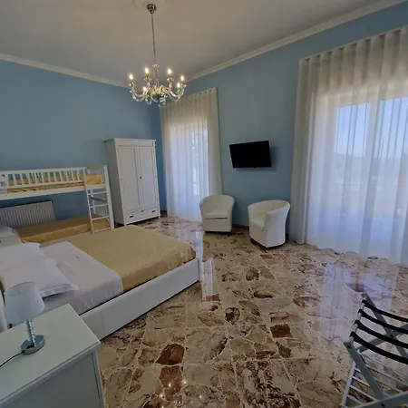 Esmeralda * Salerno