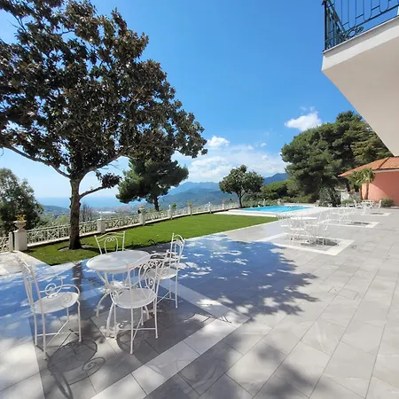 Esmeralda ساليرنو