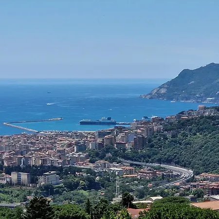 Esmeralda * Σαλέρνο